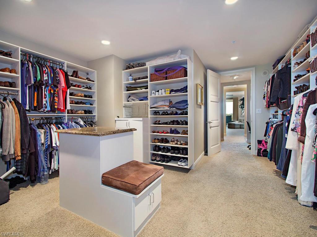 GRANDE GENEVA - Residential