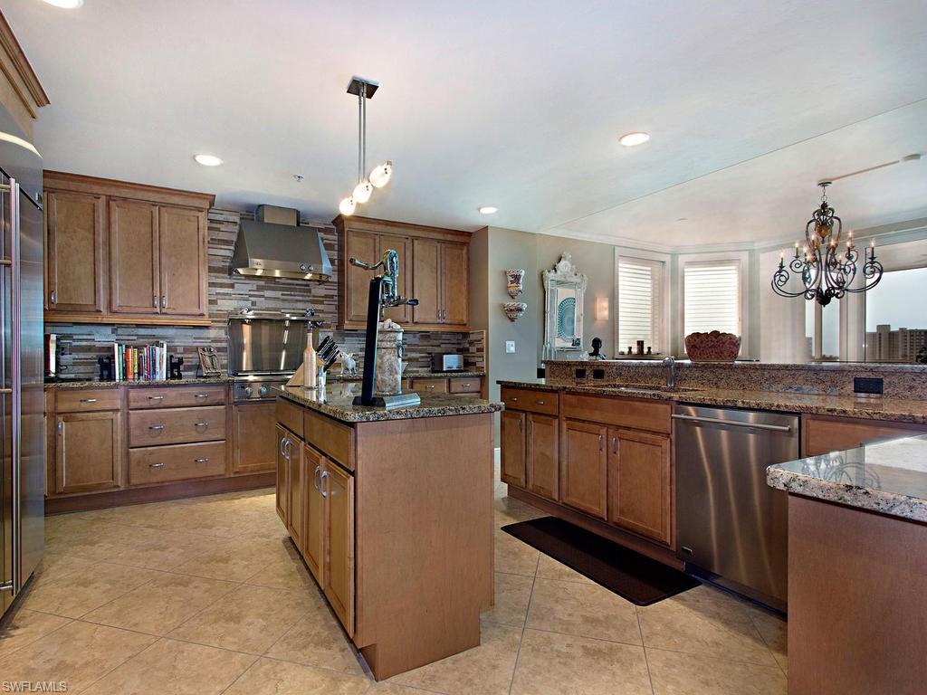 GRANDE GENEVA - Residential