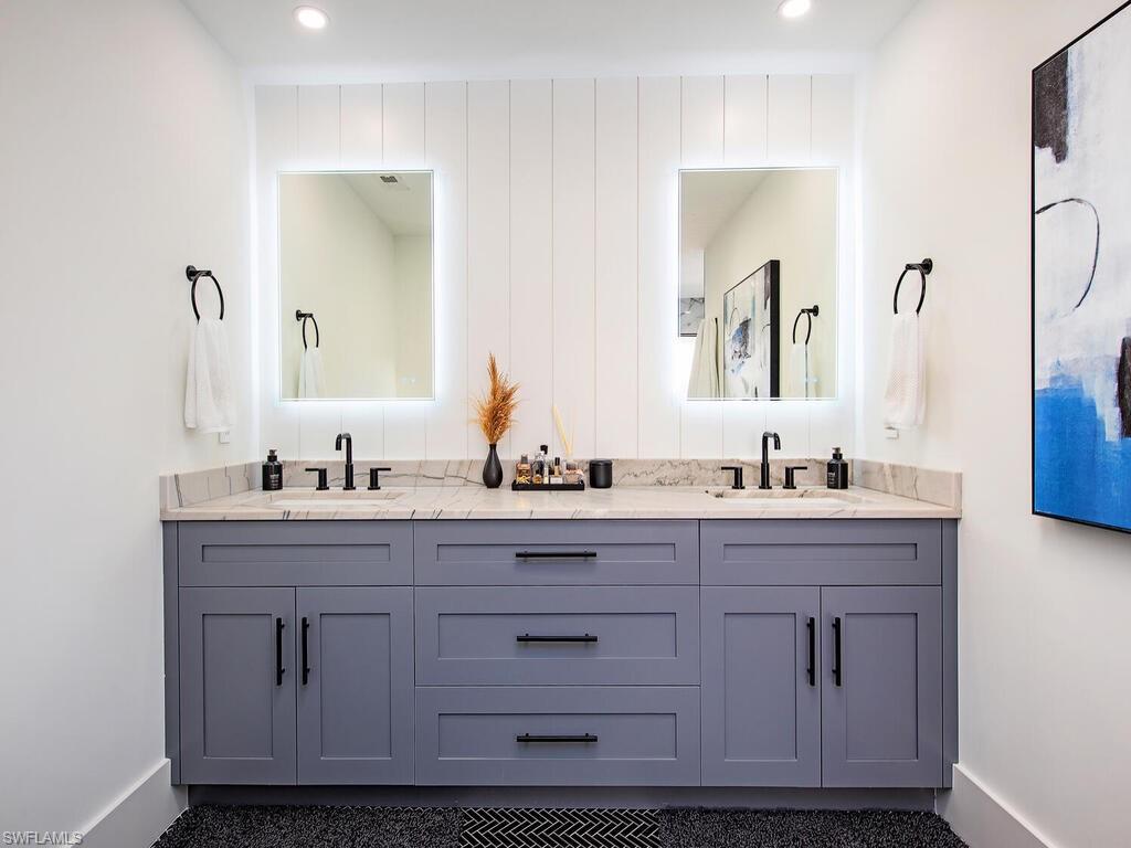 SPANISH WELLS - Residential