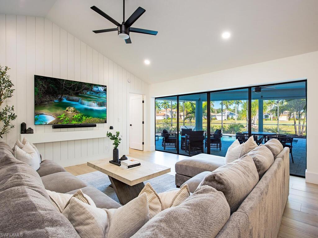 SPANISH WELLS - Residential