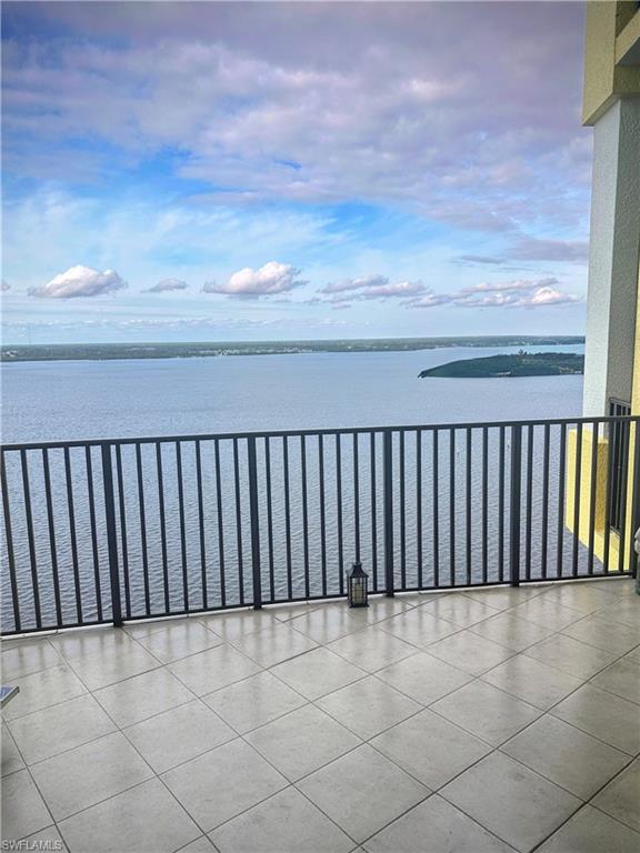 BEAU RIVAGE - Residential Lease