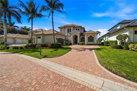 Photo of 27585 River Reach DR, BONITA SPRINGS, FL 34134 (MLS # 226027494)