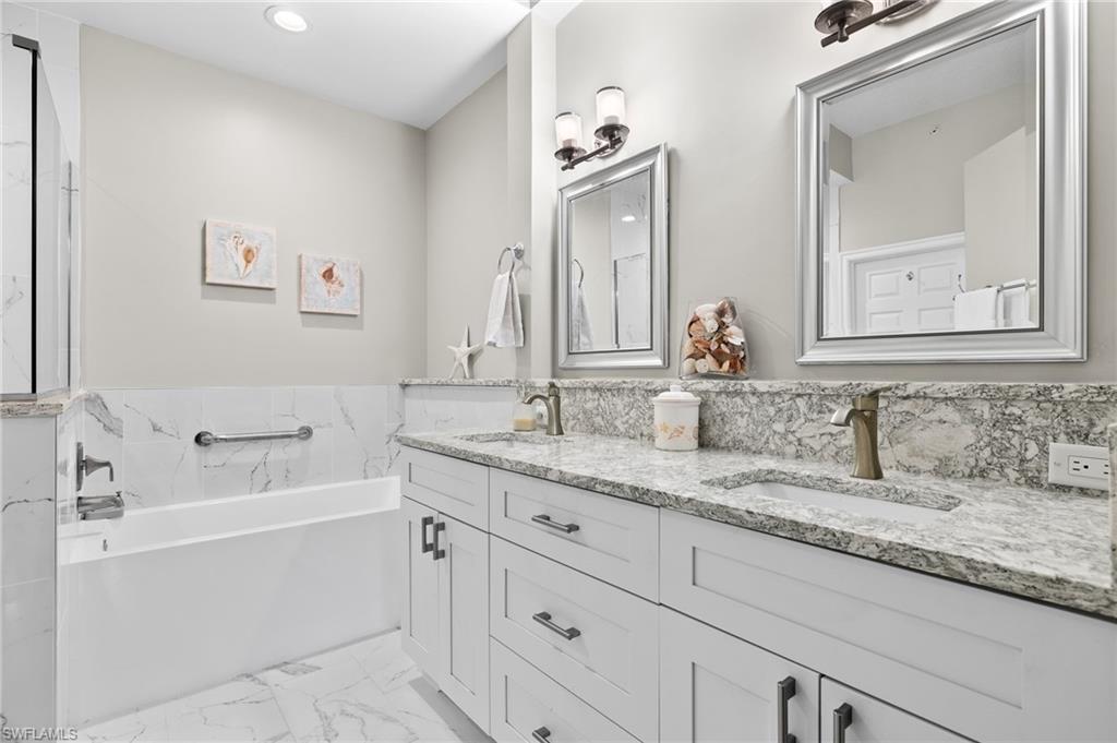 PALM COLONY - Residential