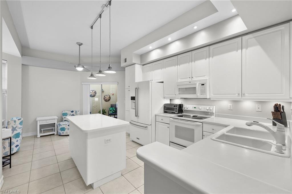 PALM COLONY - Residential