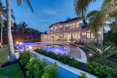 Photo of 1365 Spyglass LN, NAPLES, FL 34102 (MLS # 225081605)