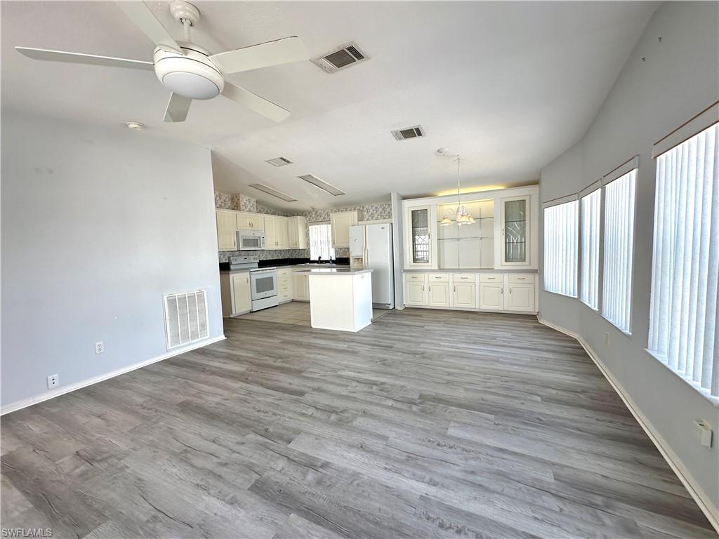 RIVERWOODS PLANTATION - Residential