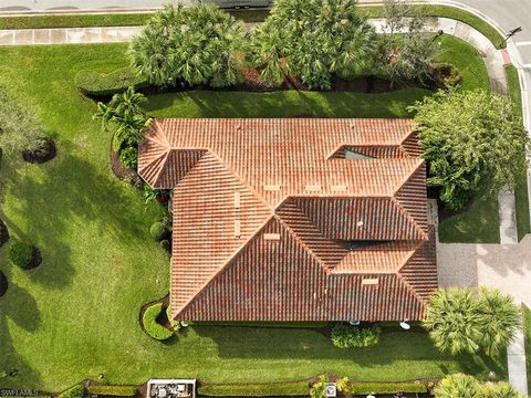 A home in NAPLES