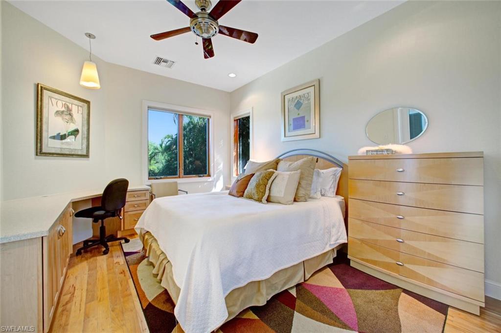 SOUTHPORT ON THE BAY - Residential