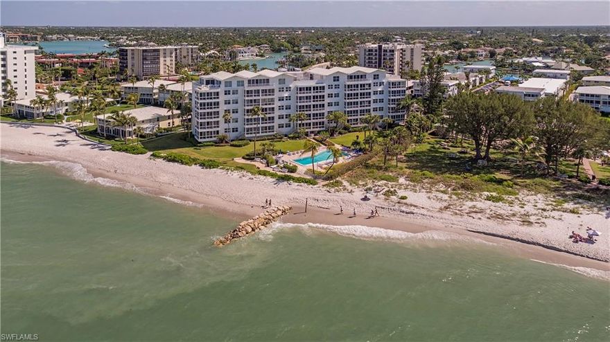 2/2 in Royal Palm Club with Gulf Views.