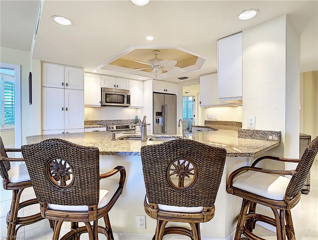 SOMERSET AT THE REEF - Residential