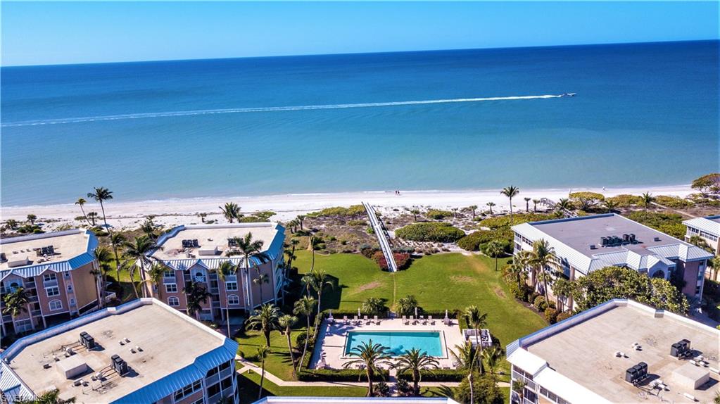 SOMERSET AT THE REEF - Residential