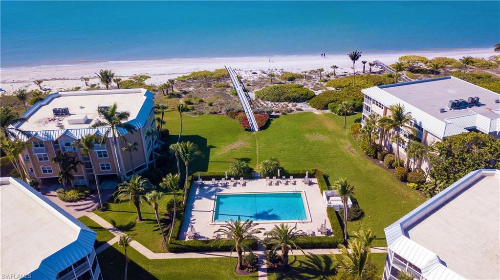 SOMERSET AT THE REEF - Residential