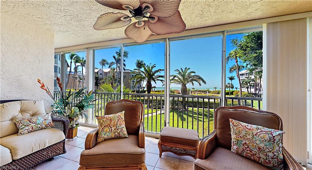 SOMERSET AT THE REEF - Residential