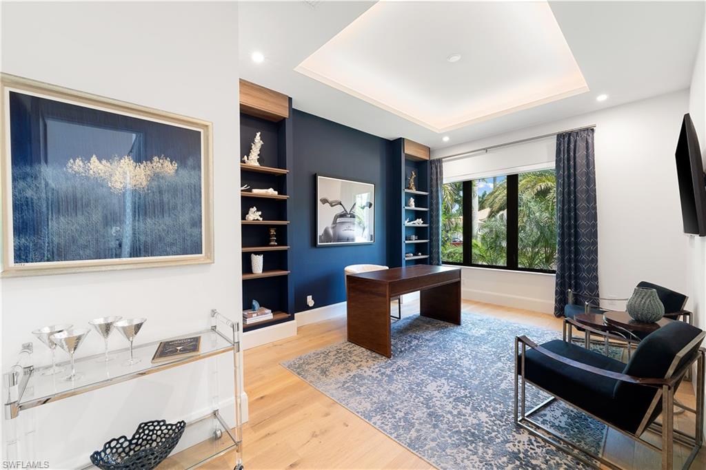 MOORINGS - Residential