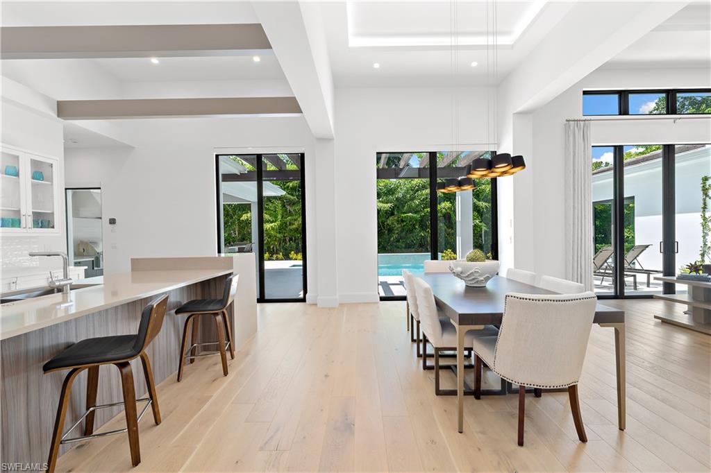 MOORINGS - Residential