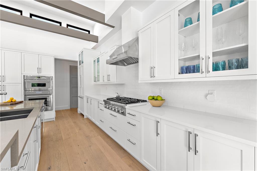 MOORINGS - Residential