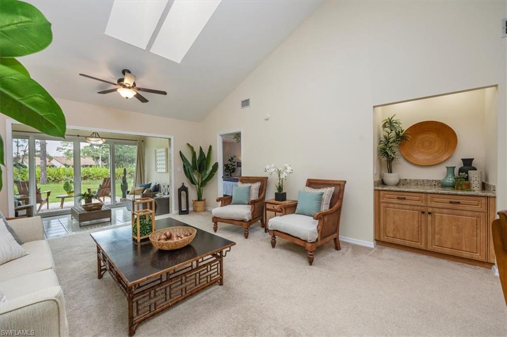 DEERWOOD VILLAS - Residential