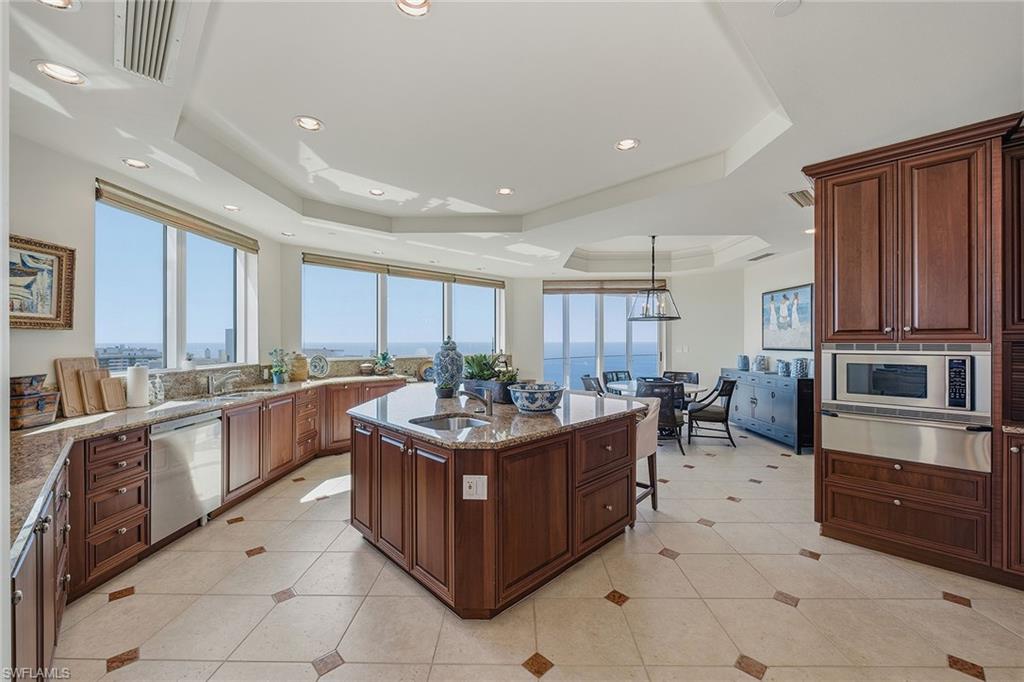 REGENT - Residential