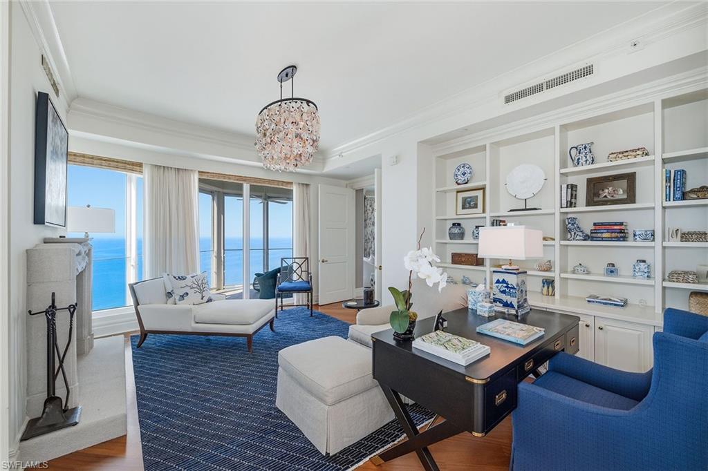 REGENT - Residential