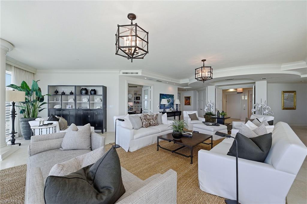 REGENT - Residential