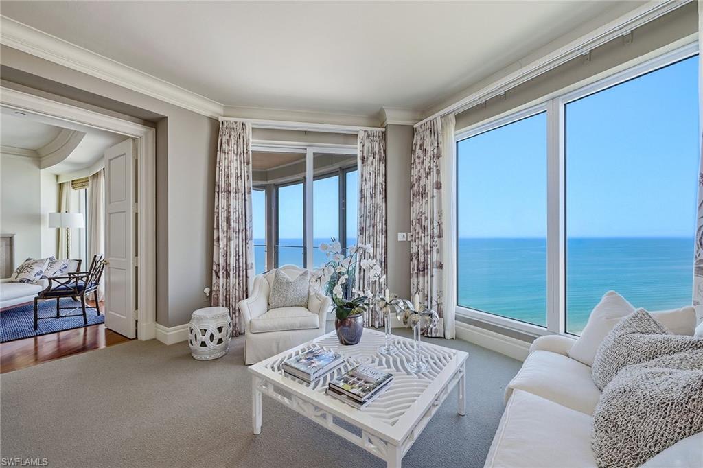 REGENT - Residential