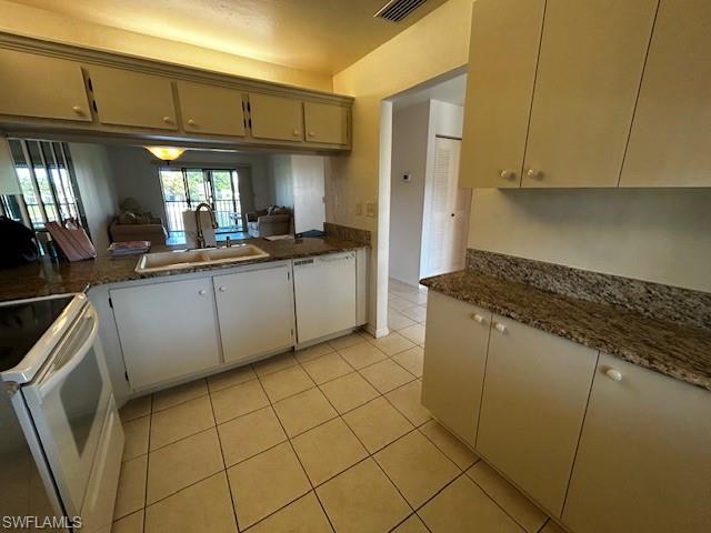 CENTRAL PARK SOUTH CONDOS - Residential Lease