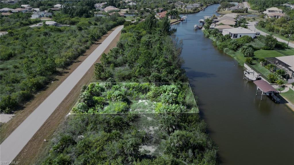 PORT CHARLOTTE - Land