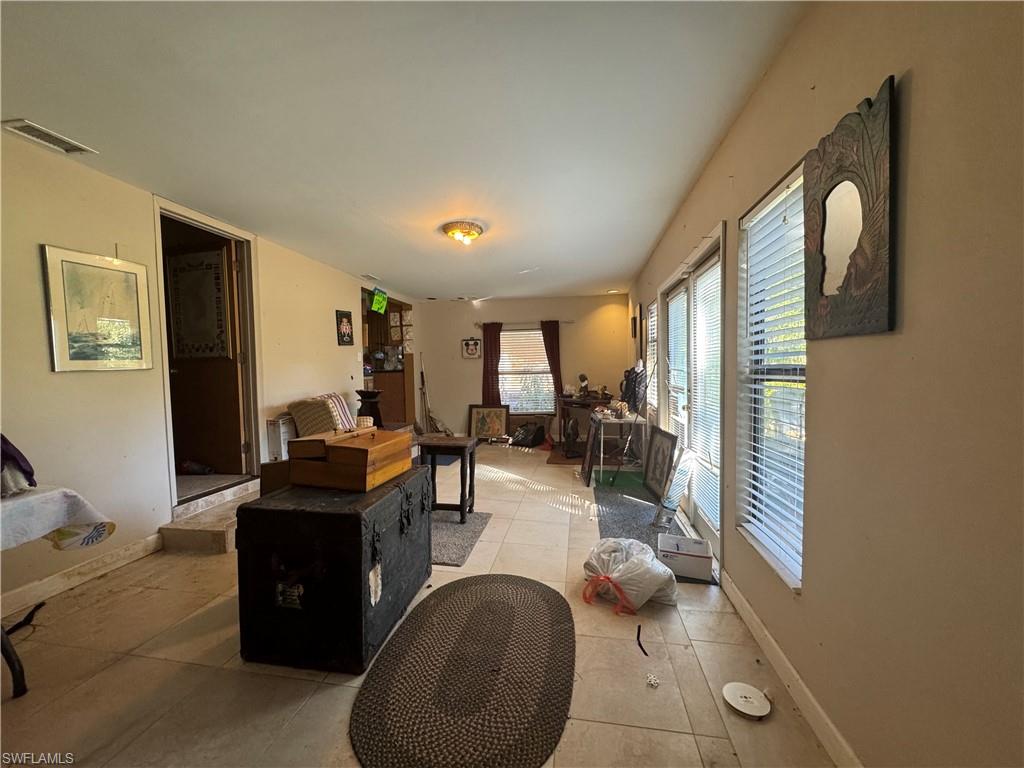 BERTS TROPICAL GARDENS - Residential