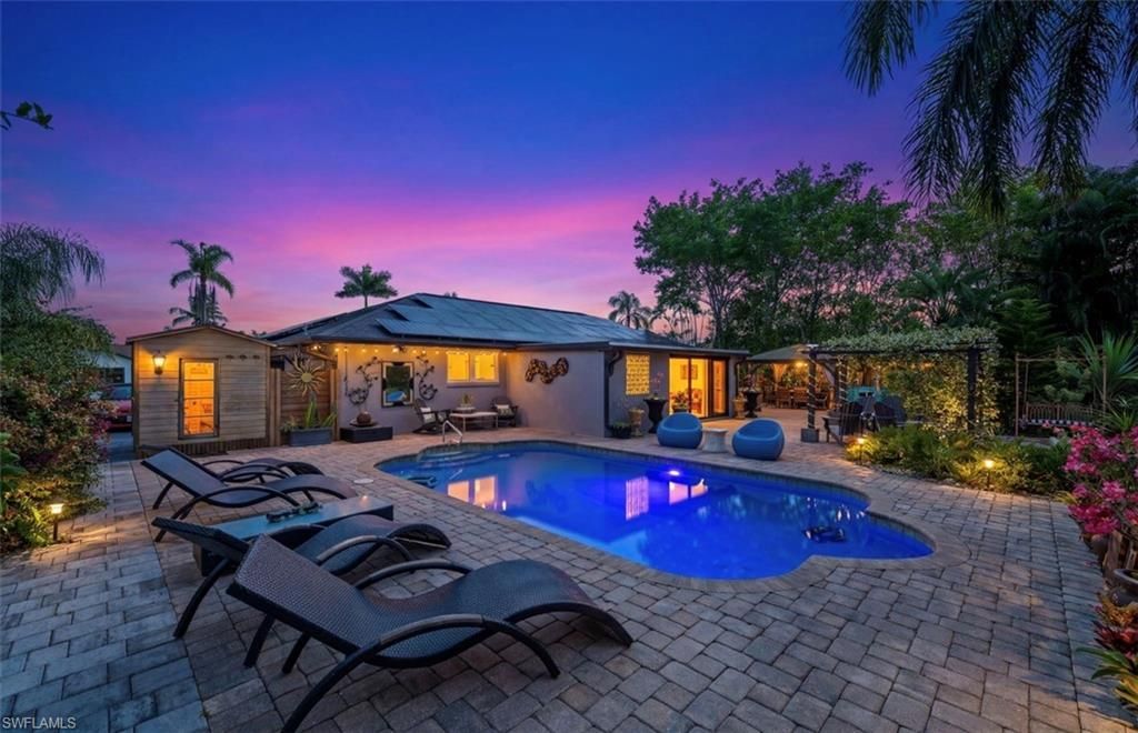 Photo of 38 Willoughby DR, NAPLES, FL 34110 (MLS # 226019857)