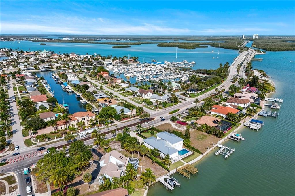 MARCO BEACH - Residential