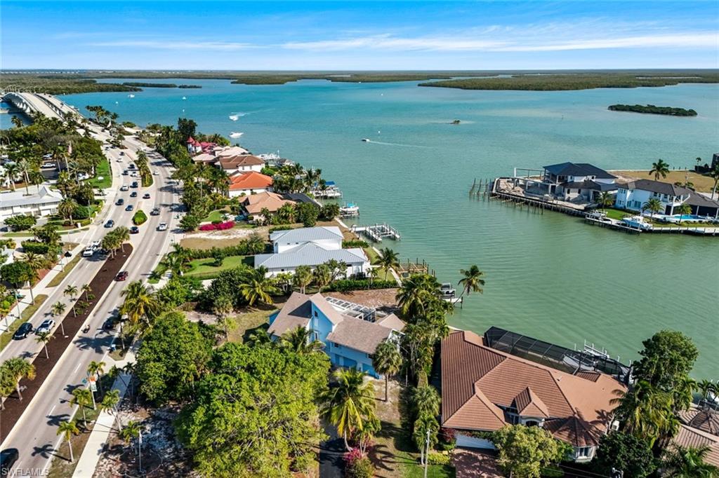 MARCO BEACH - Residential