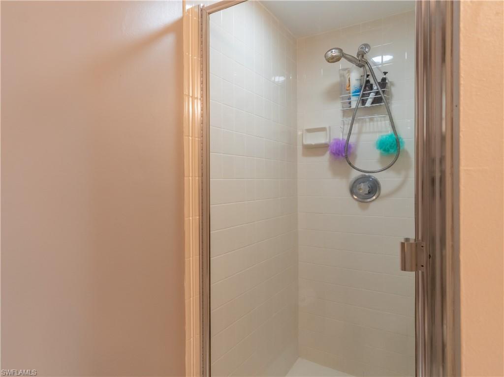 BRISTOL SQUARE - Residential