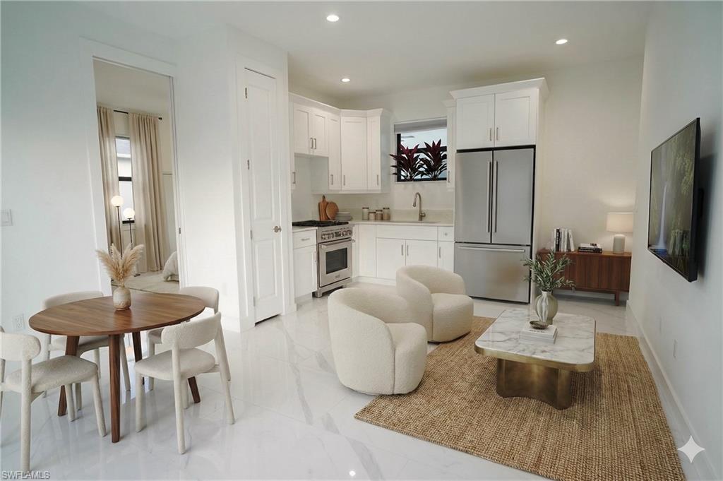 GOLDEN GATE ESTATES - Residential