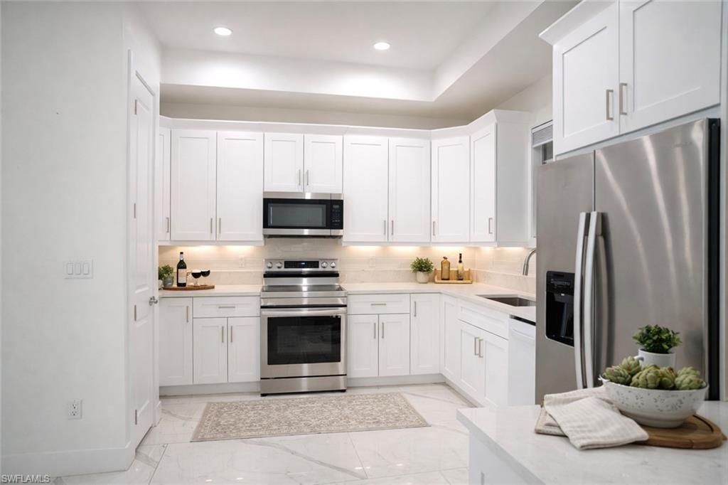 GOLDEN GATE ESTATES - Residential