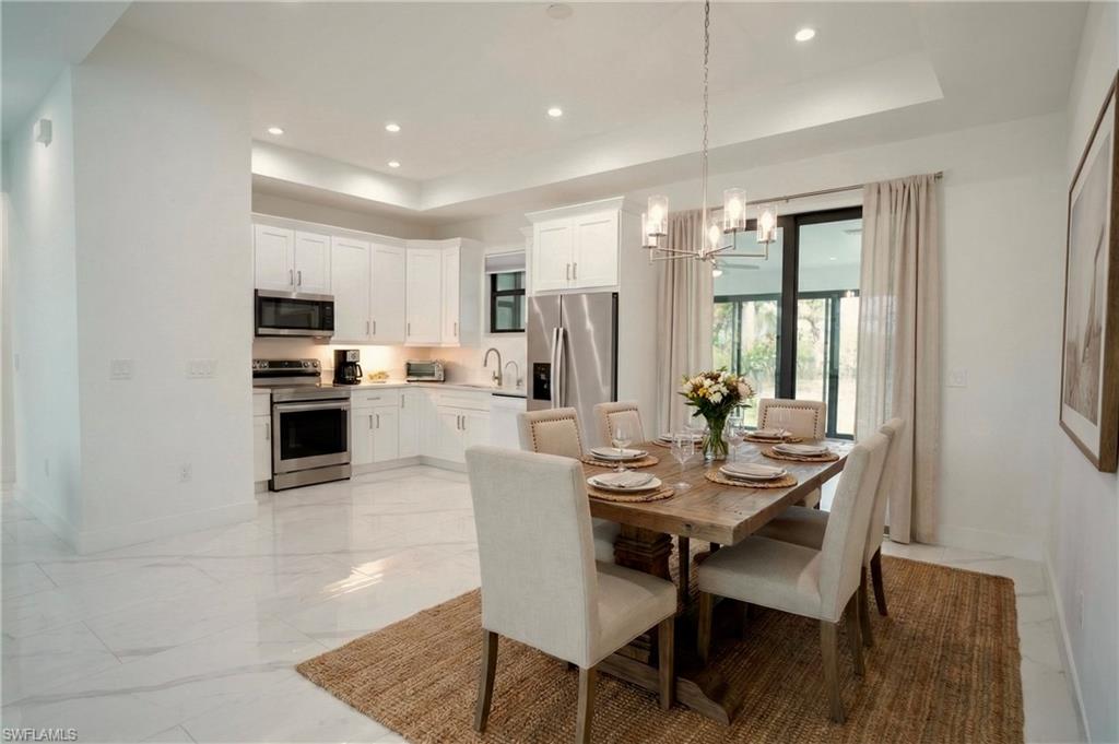 GOLDEN GATE ESTATES - Residential