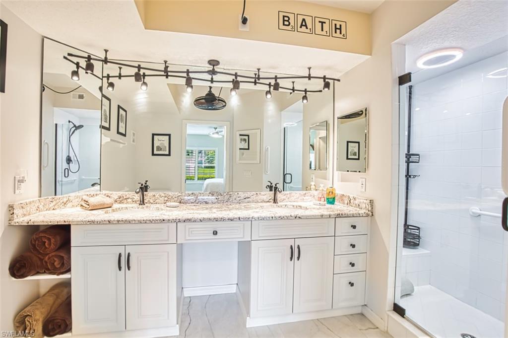 LIGHTHOUSE BAY - Residential