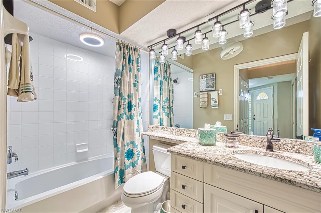 LIGHTHOUSE BAY - Residential