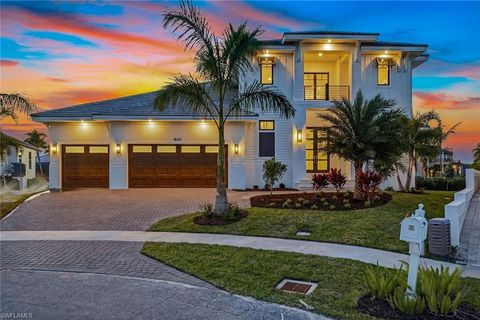 Photo of 810 Elm CT, MARCO ISLAND, FL 34145 (MLS # 226017053)