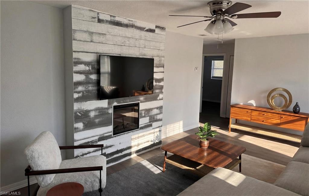 BREEZEWOOD - Residential