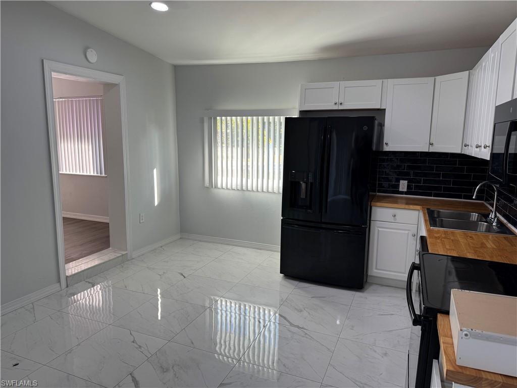 BREEZEWOOD - Residential