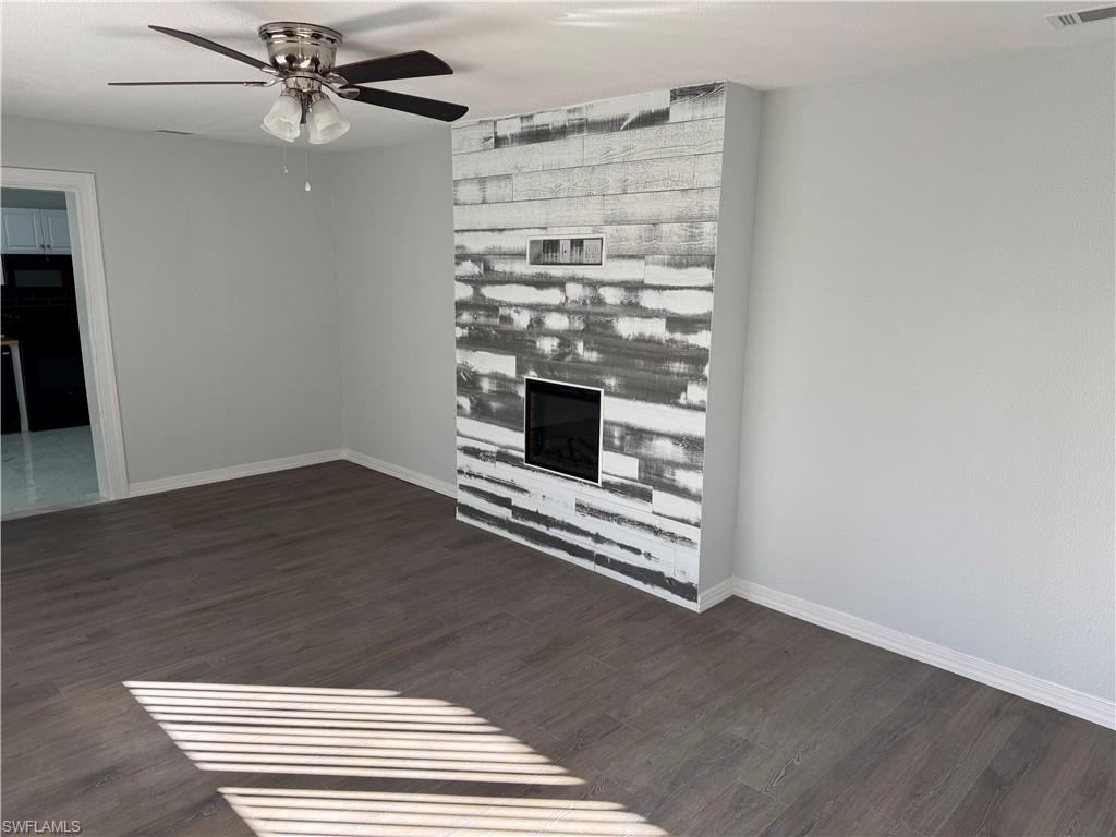 BREEZEWOOD - Residential