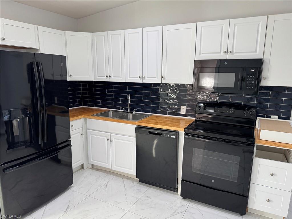 BREEZEWOOD - Residential