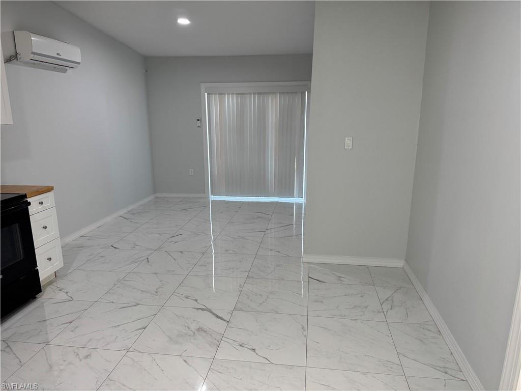 BREEZEWOOD - Residential