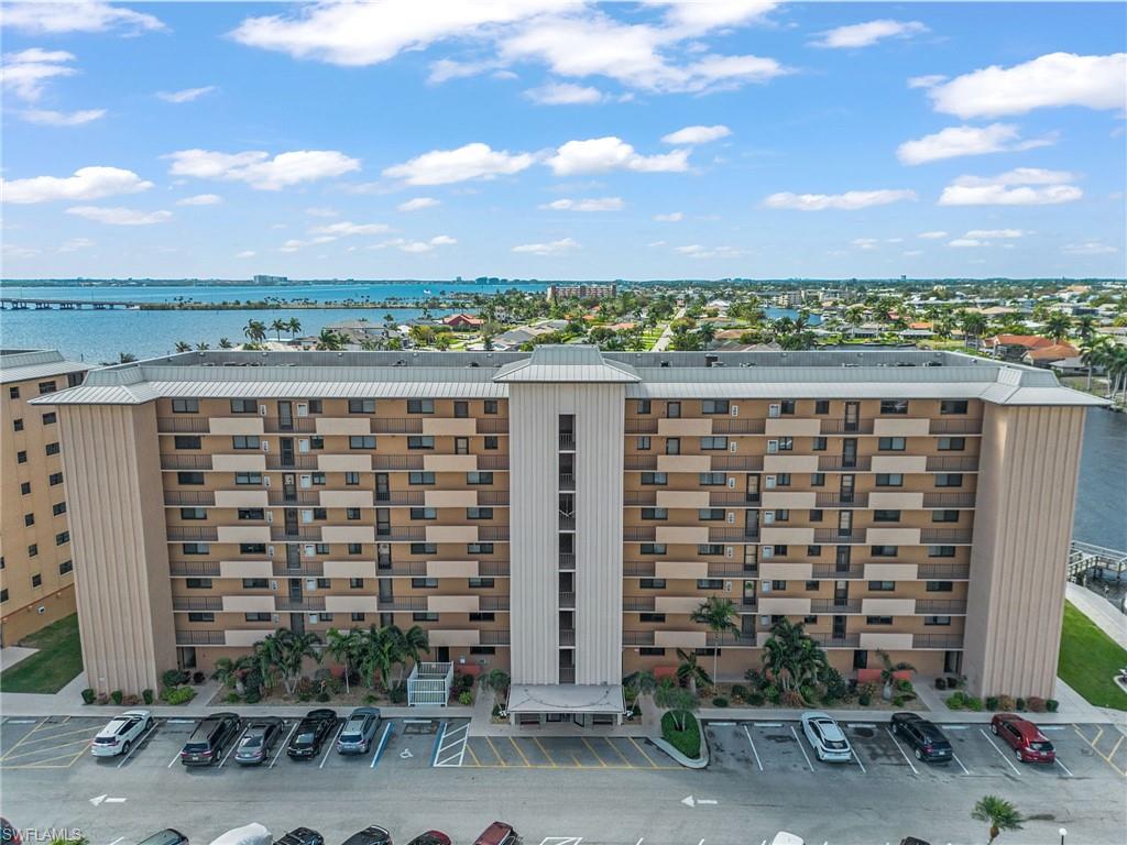 RIVER TOWERS CONDO - Residential Lease