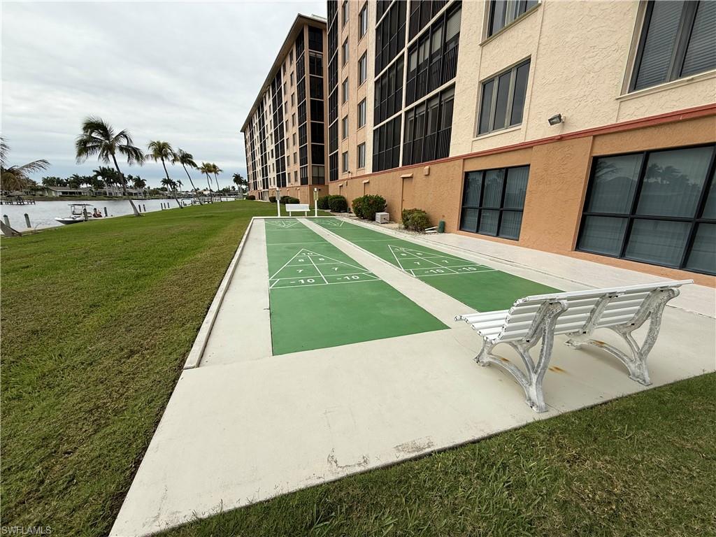 RIVER TOWERS CONDO - Residential Lease