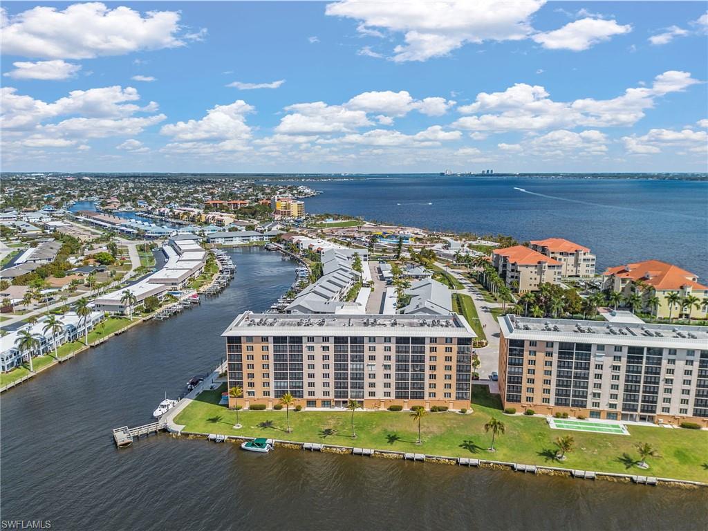 RIVER TOWERS CONDO - Residential Lease