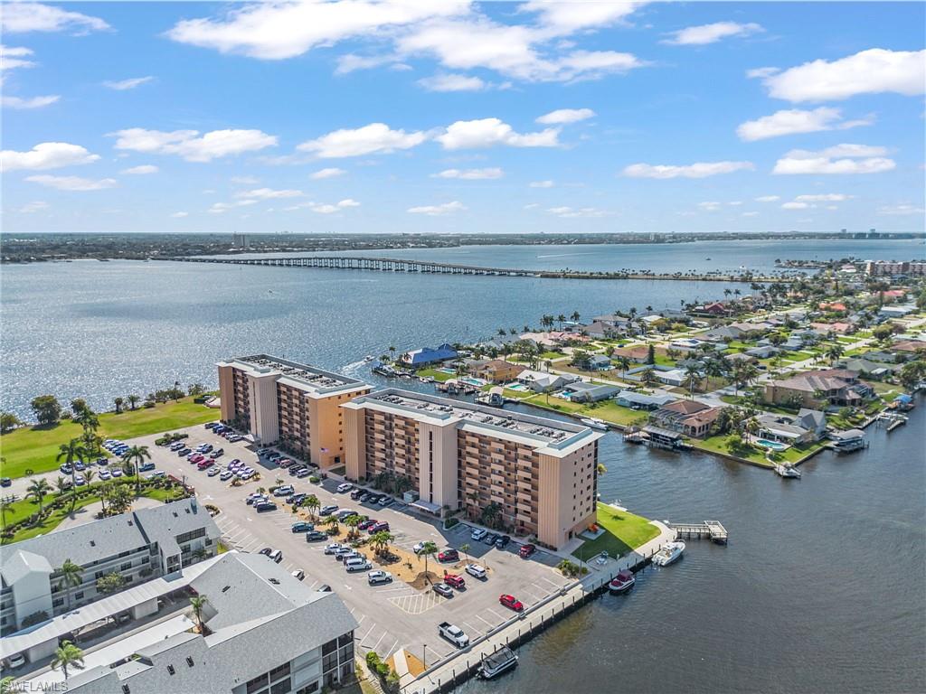 RIVER TOWERS CONDO - Residential Lease