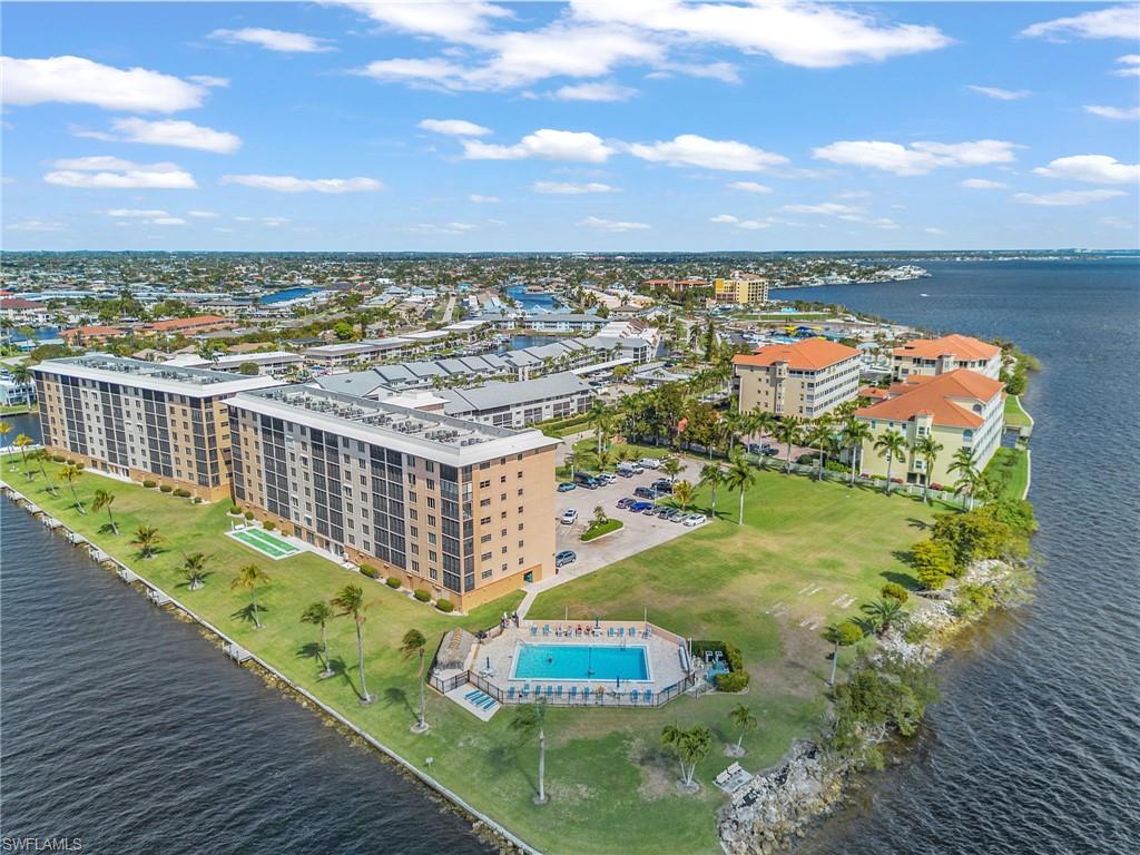 RIVER TOWERS CONDO - Residential Lease