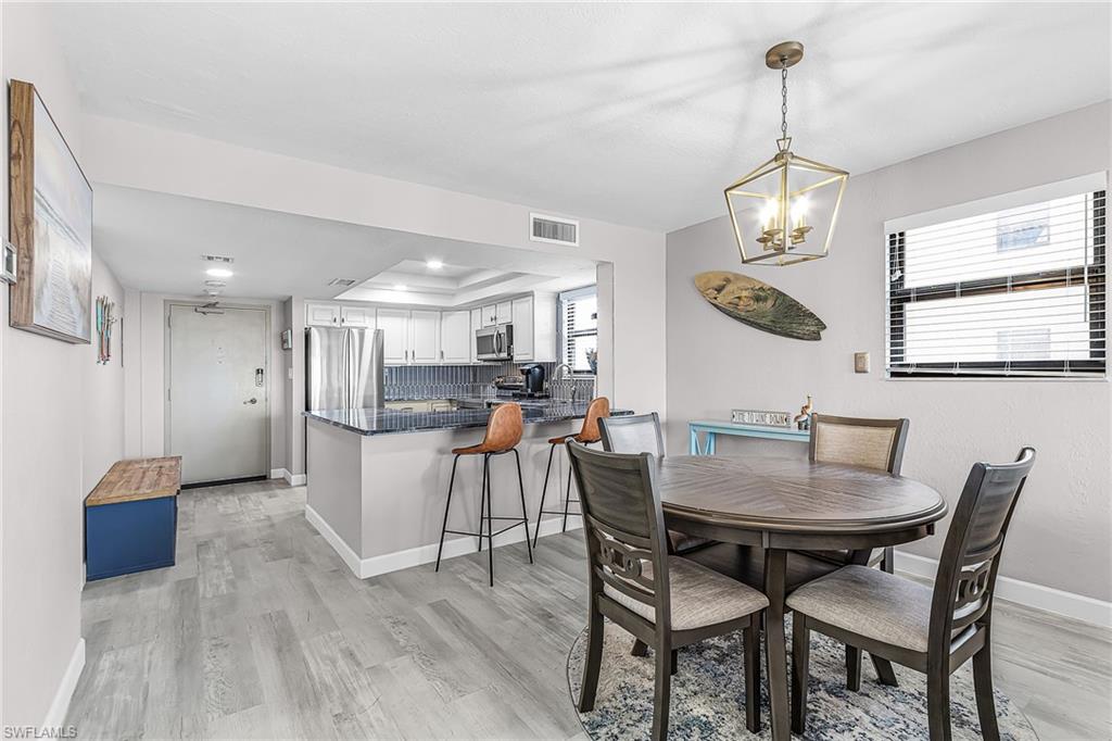 RIVER TOWERS CONDO - Residential Lease