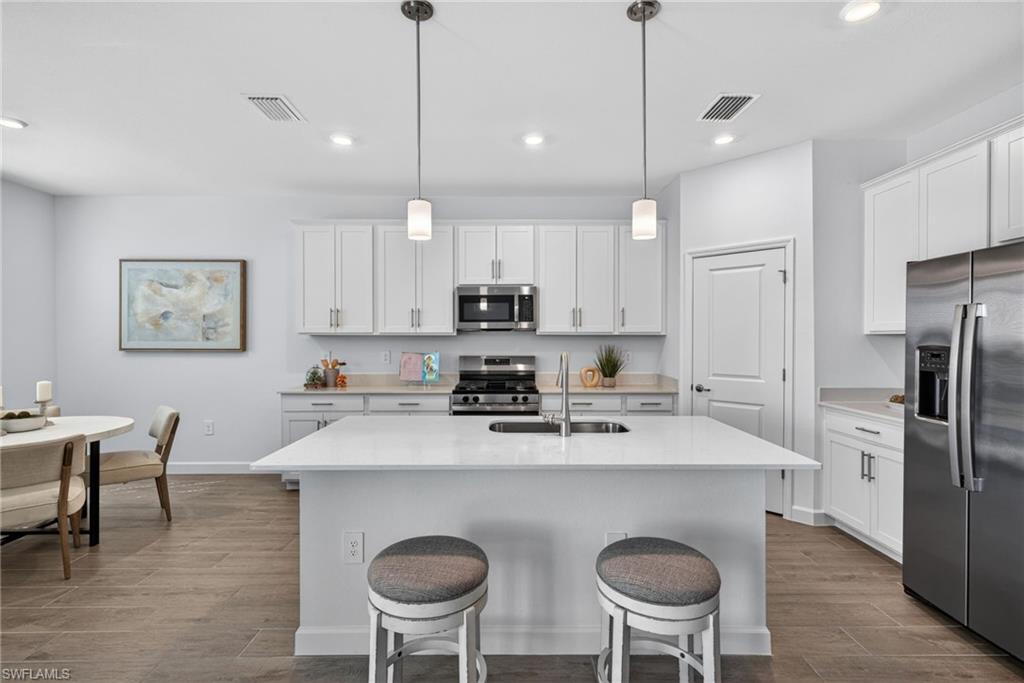 TUCKERS COVE - Residential